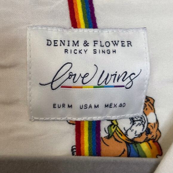 Love wins Denim and Flower Ricky Singh button down short sleeve shirt medium - Picture 3 of 4